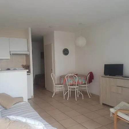 Climatise Pour 2/3 - Proche Et Commerces - Wifi Inclus - Fr-1-466a-22 Apartment Saint-Raphael (Var)
