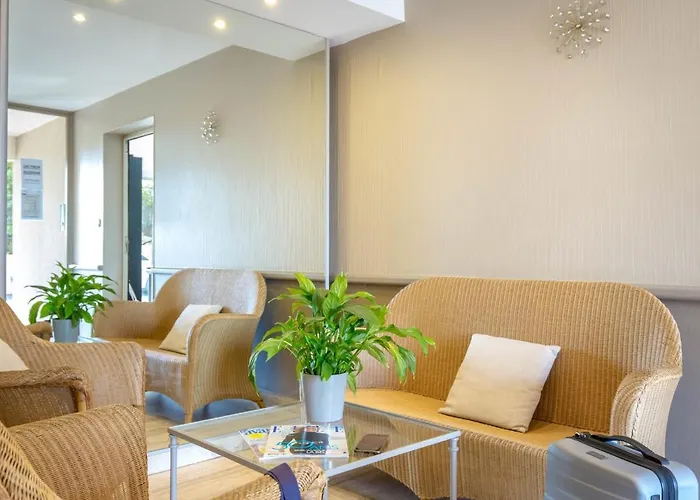 Climatisé Pour 2/3 - Proche Et Commerces - Wifi Inclus - Fr-1-466a-22 Apartamento *